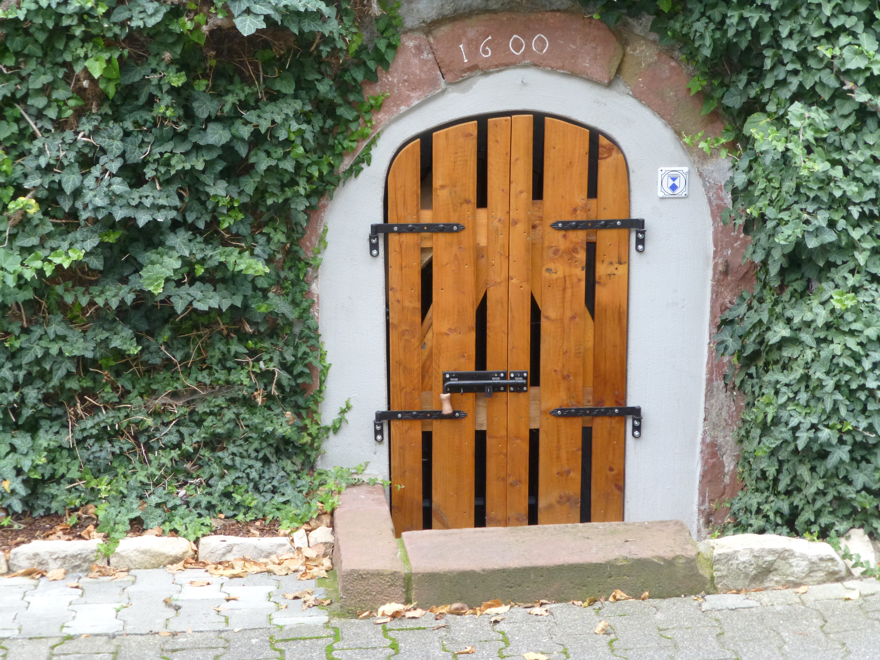 Historischer Kellerweg Guntersblum — ältestes Gebäude von 1600